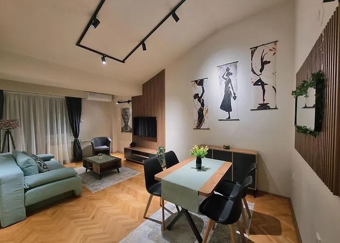 Modern Loft In 아파트 *