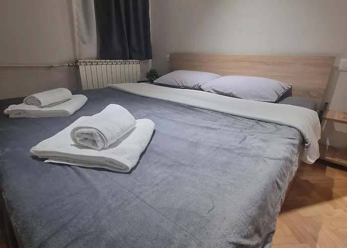 Modern Loft In Апартаменты Скопье